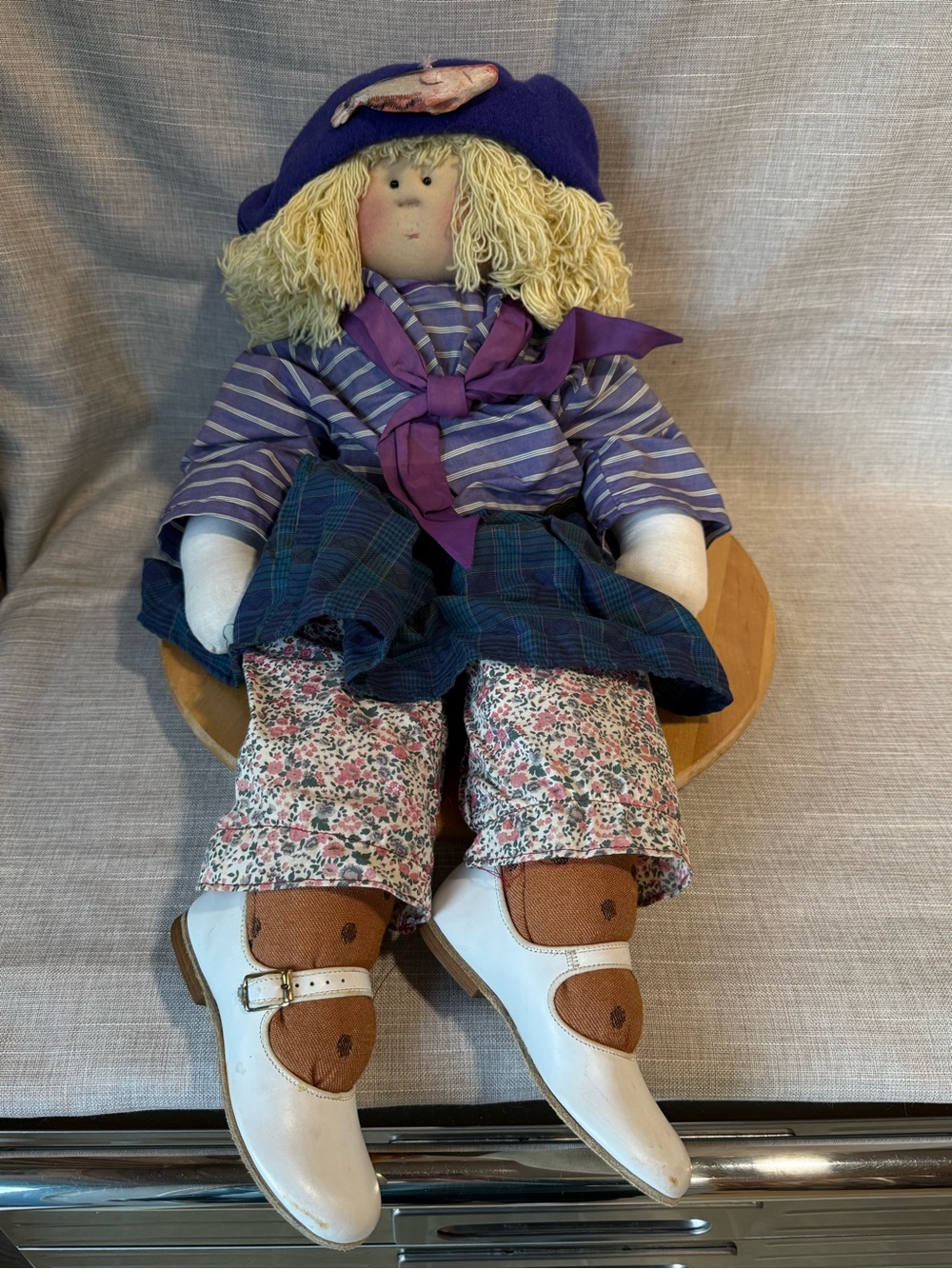 Vintage 1992 Little Souls cloth doll Valerie designed by artist Gretchen Wilson